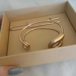 Jen Atkin x Chloe + Isabel Safety Pin Bun Cuff